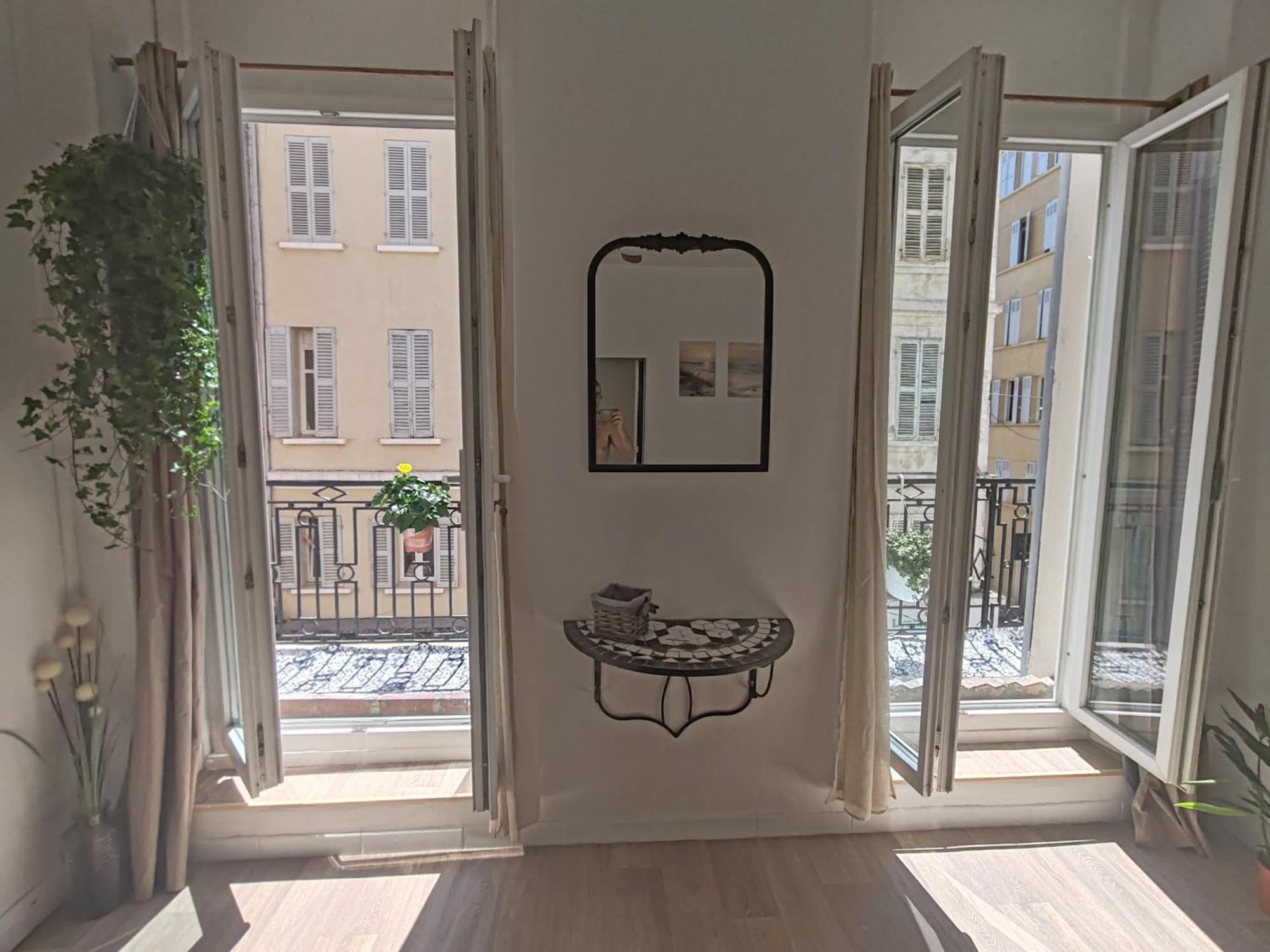 Ferienwohnung T3 Grand Balcon Au Coeur Du Vieux Port Marseilles Exterior foto