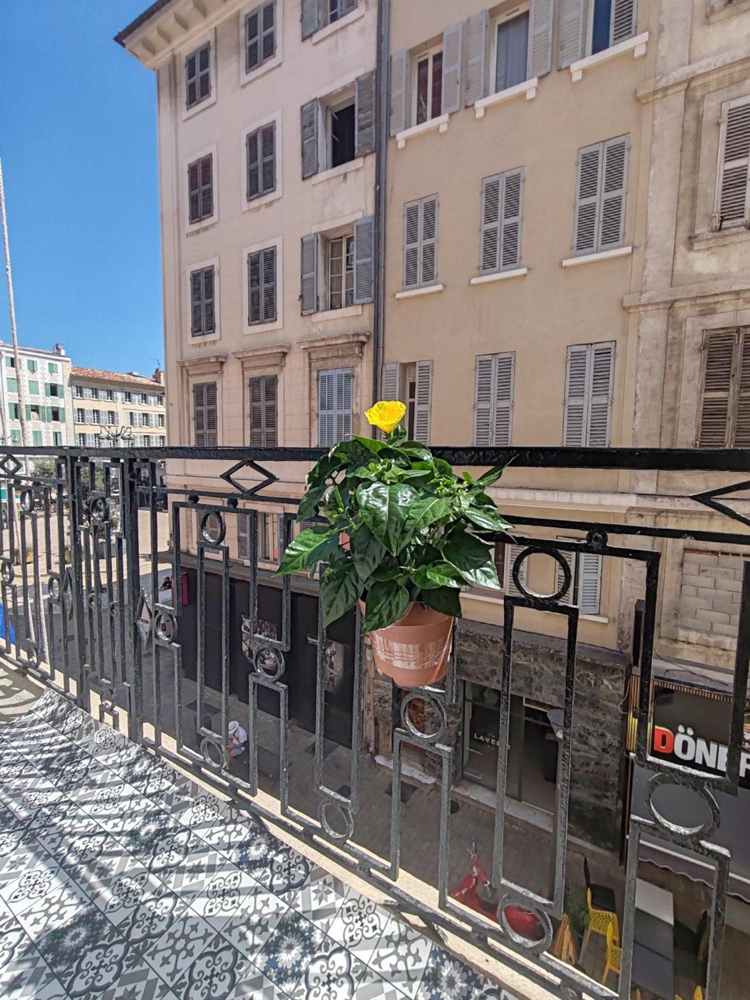 Ferienwohnung T3 Grand Balcon Au Coeur Du Vieux Port Marseilles Exterior foto